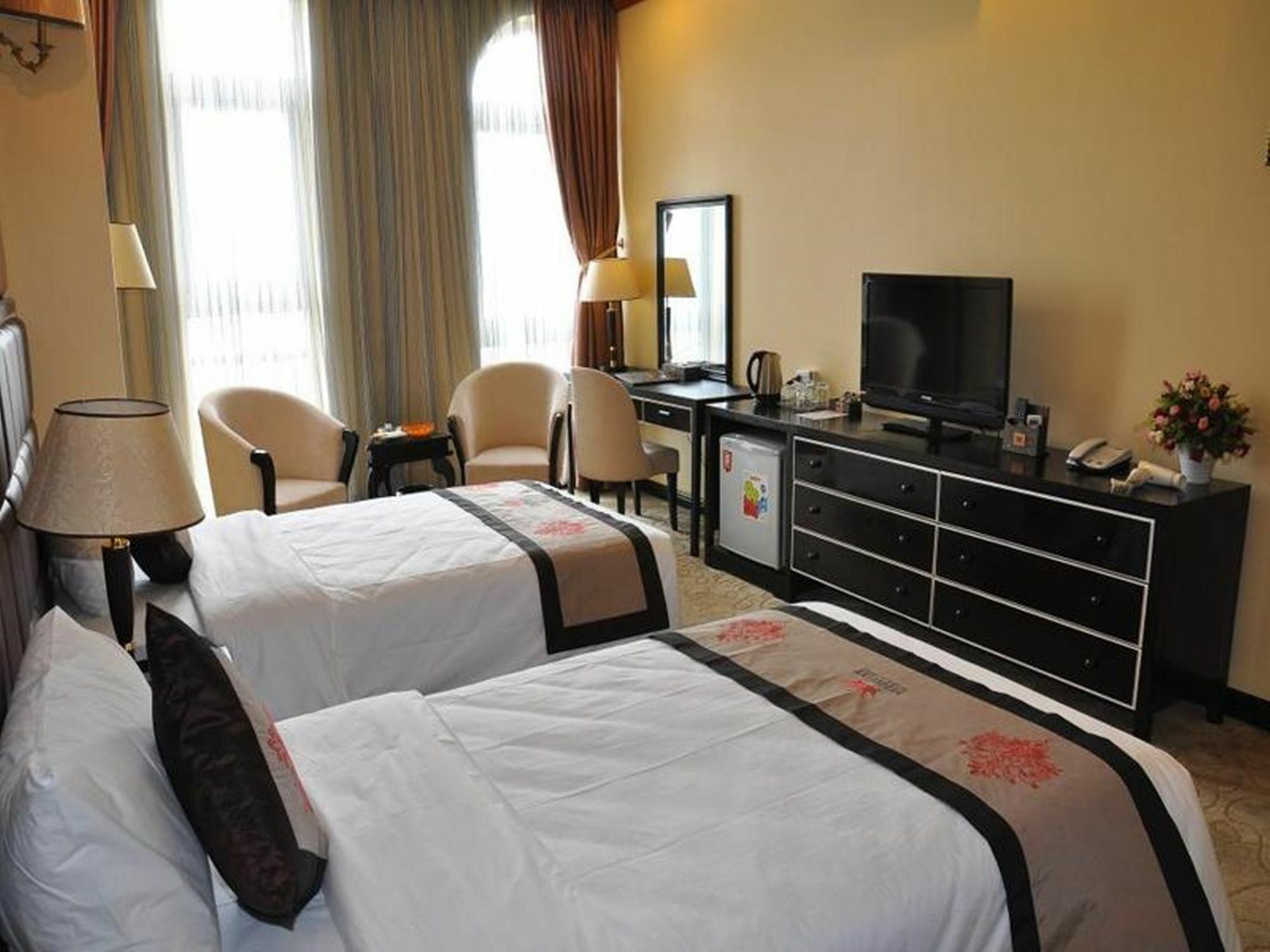 Phuong Anh Hotel 1 Hai Duong Экстерьер фото